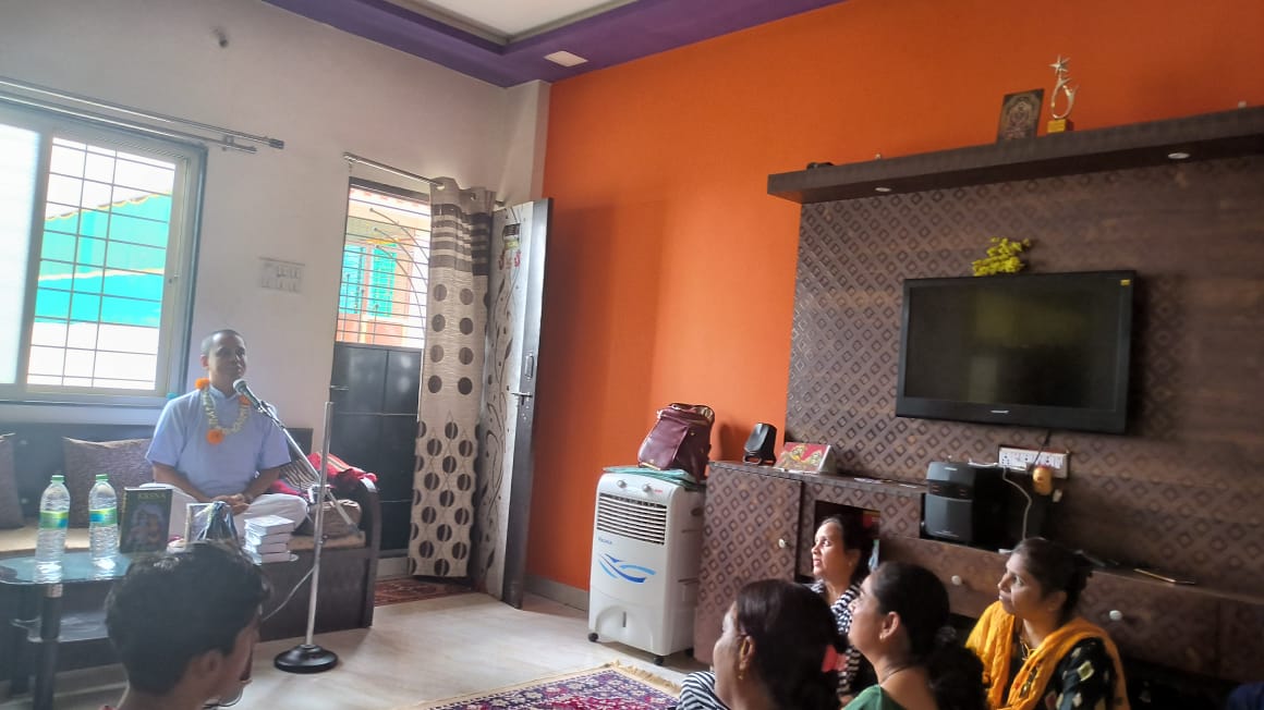 Home Program No.6 at Lohegaon